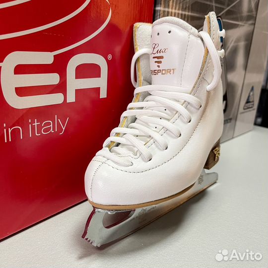 Коньки фигурные risport lux