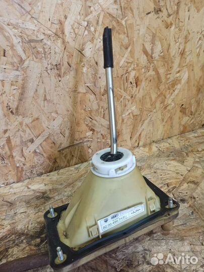 Кулиса с тягой Renault Logan 1