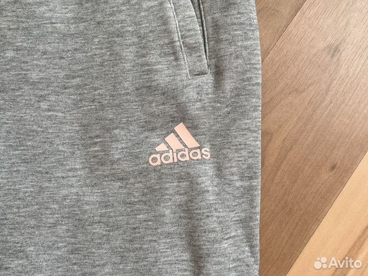 Спортивный костюм adidas для девочек