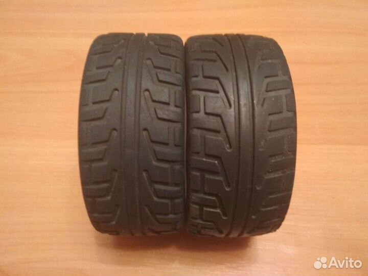 Две покрышки для багги или шоссе 8 масштаба