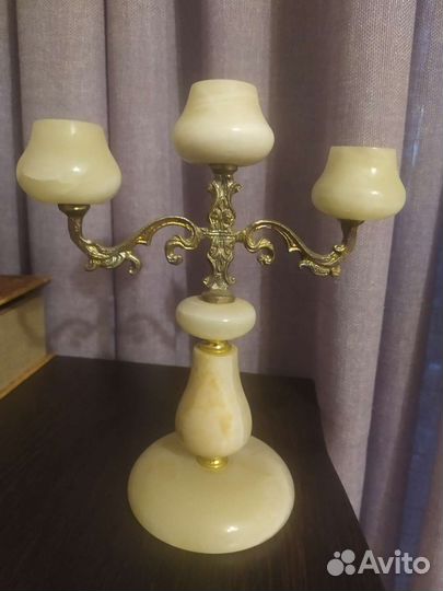 Подсвечник из оникса