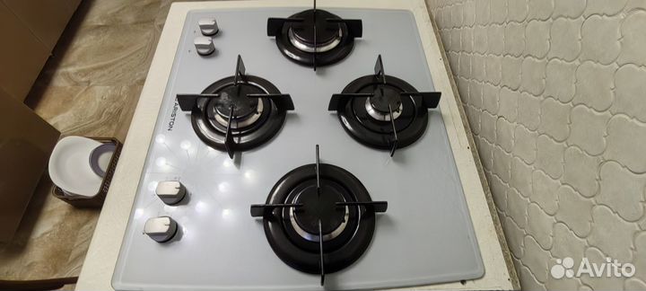 Газовая варочная панель 4 конфорки Ariston