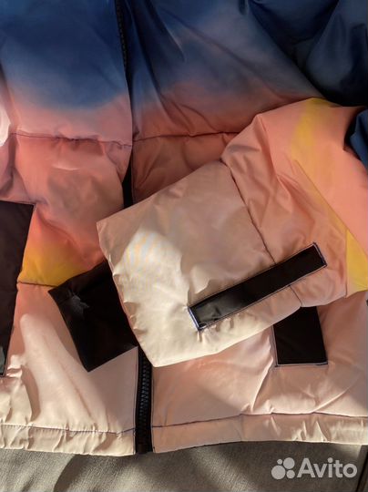 Сноубордическая куртка