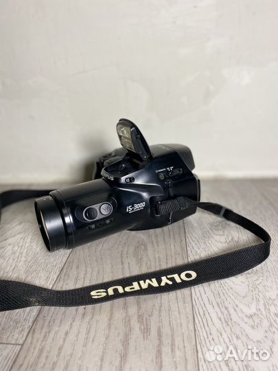 Olympus IS 3000 Пленочный зеркальный фотоаппарат