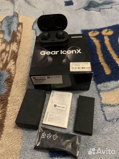 Беспроводные наушники samsung gear iconx 2018