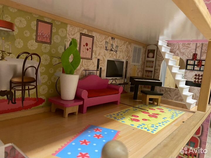 Домик деревянный для кукол с мебелью для девочки