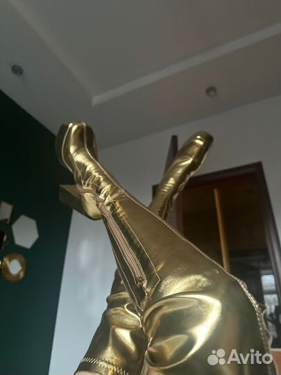 Ботфорты золотые