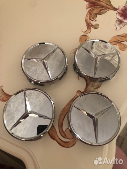 Крышка ступицы колеса