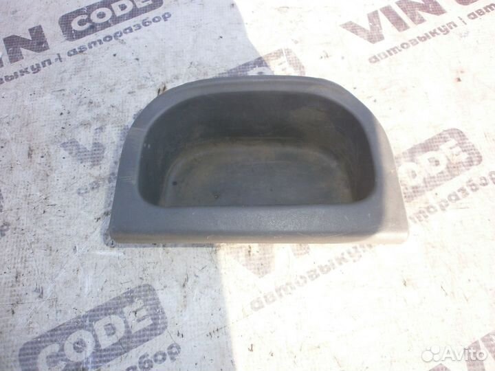 Пластик салона Nissan Terrano 2