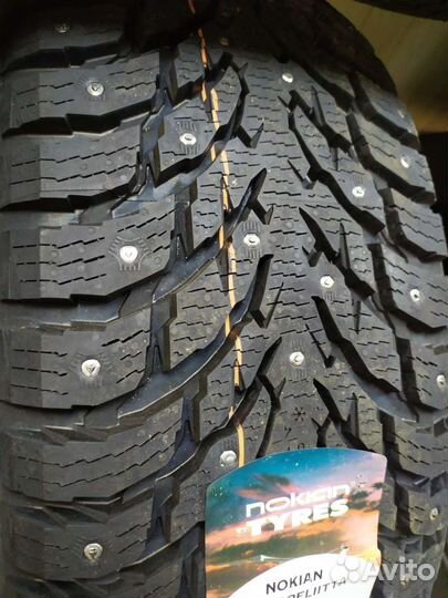 Nokian Tyres Hakkapeliitta 9 205/50 R17