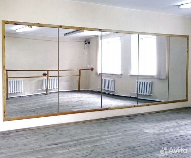 Спортзальные зеркала и стекла