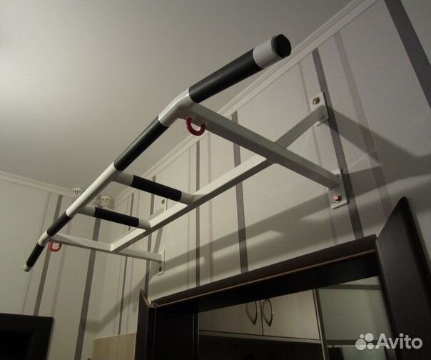 Турник настенный цельносварной