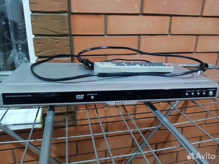 DVD Toshiba и Тюнир для TRI color на запчасти