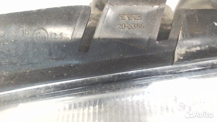 Фара (передняя) Volkswagen Golf 4, 2000