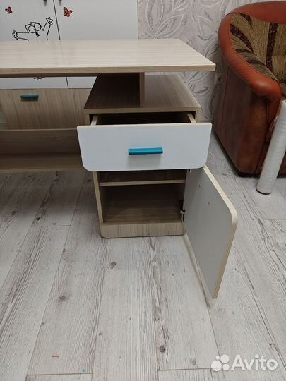 Стол кот саймона