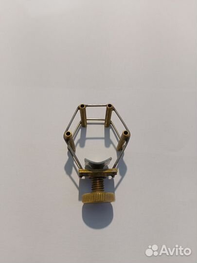 Лигатура для саксофона