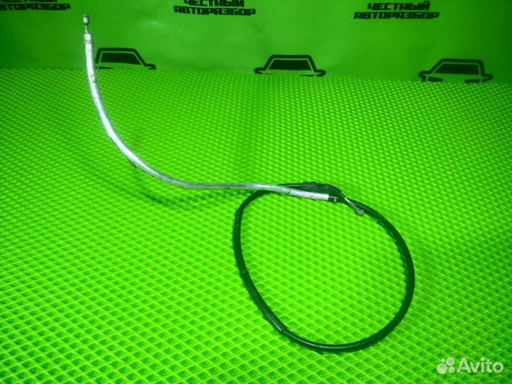 Трос ручника правый Skoda Octavia A5