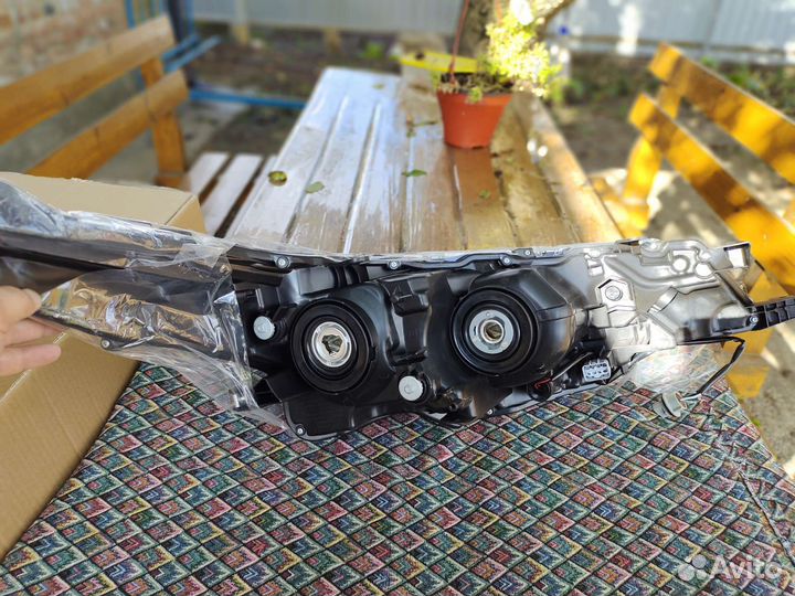 Фары Рестайлинг Toyota Corolla 180