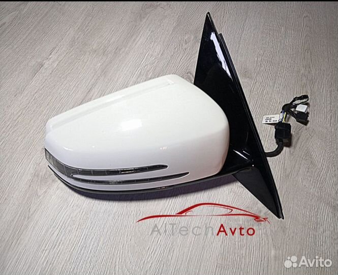 Зеркало боковое правое Mercedes-Benz W212