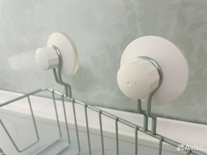 Корзинка на присосках для ванной IKEA