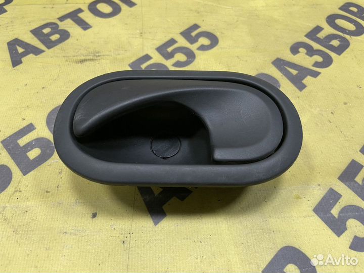 Ручка задняя левая внутренняя Renault Megane 2