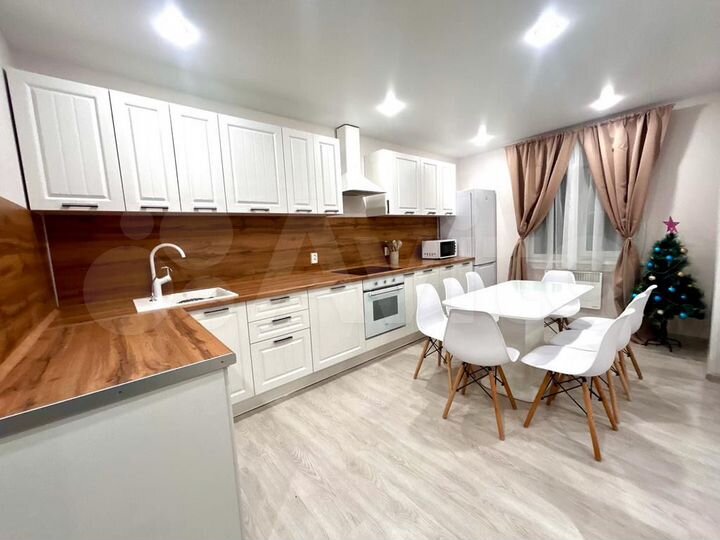 Коттедж 100 м² на участке 8 сот.