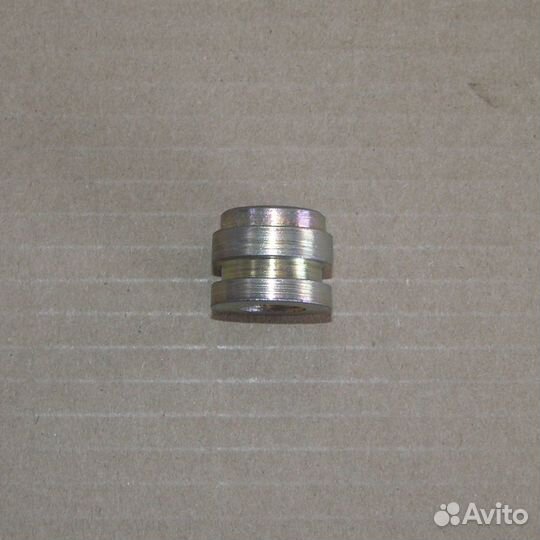 Ось привода рычага управления кпп маз (маз)