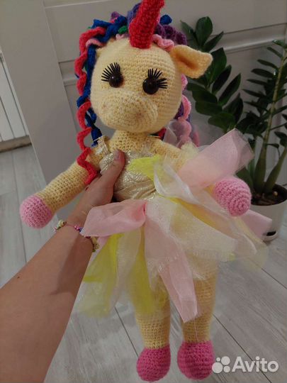 Вязаная игрушка единорог ручная работа