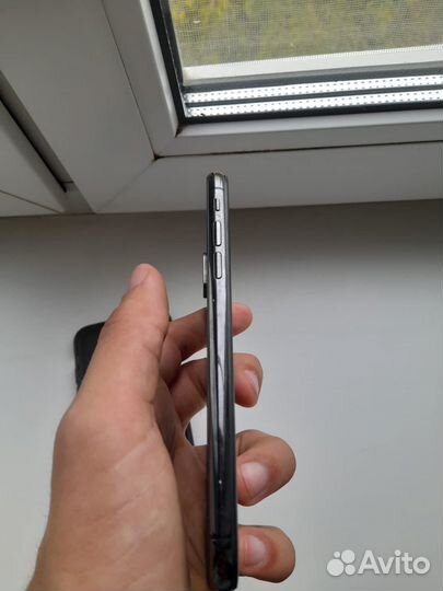 iPhone X, 64 ГБ