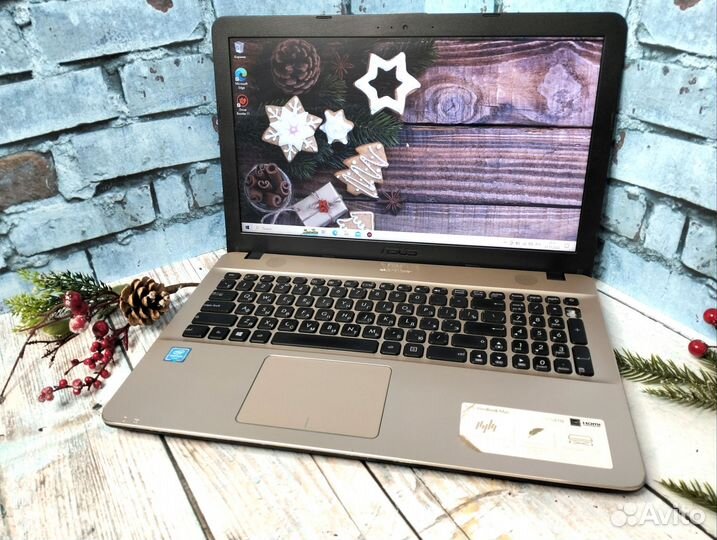 Мощный asus 4 ядра/ RAM 4/ SSD