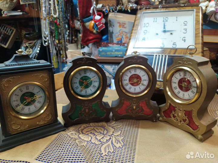 СССР настольные часы Янтарь