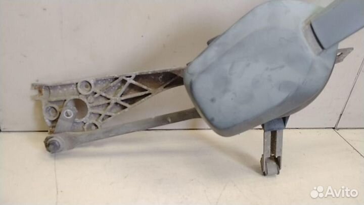 Трапеция стеклоочистителей Mercedes-Benz E-class