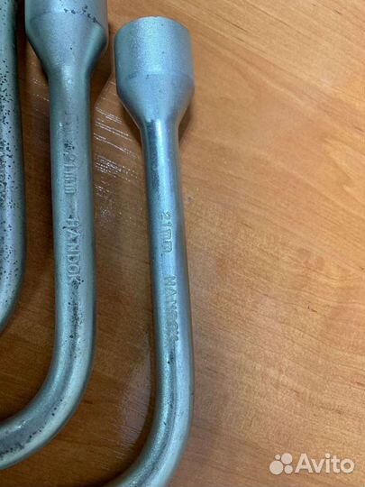 Балонный ключ на 21