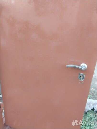 Дверь металлическая