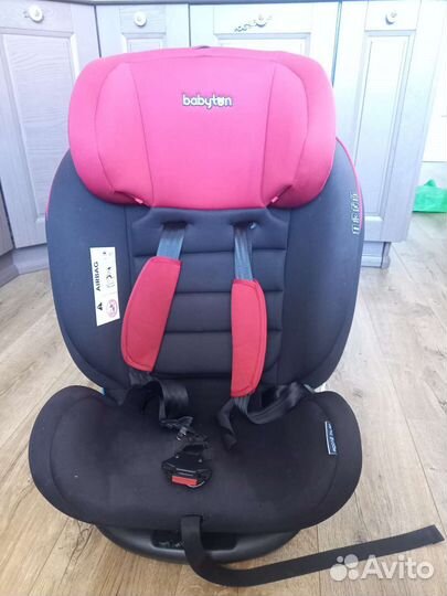 Детскае автокресло babyton