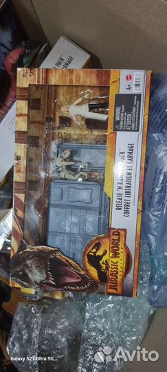 Новый набор Jurassic World Soyona & Atrociraptor