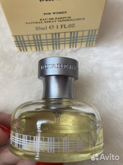 Парфюмерная вода Burberry Weekend