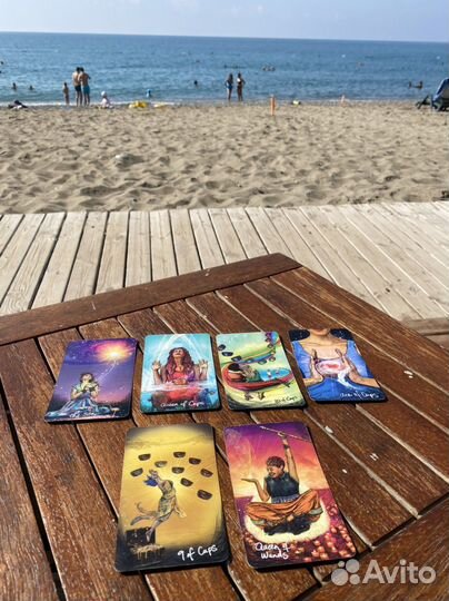 Гадание. Расклад на картах таро и рунах. Гадалка