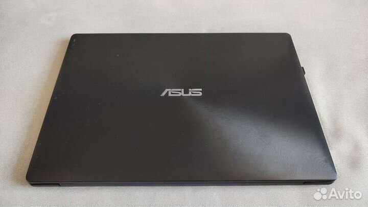 Ноутбук asus x553m