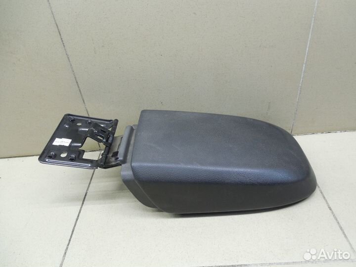 Подлокотник Kuga 2008-2012