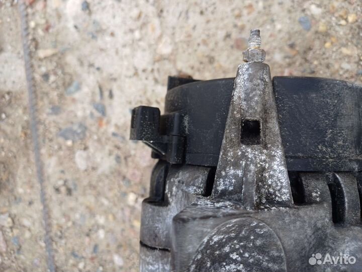 Генератор на Фольксваген Пассат В4 1.9тди