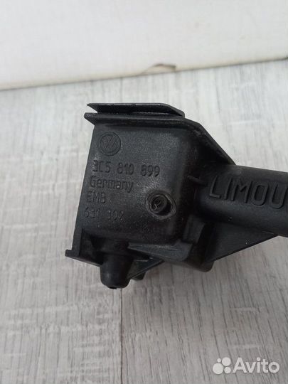 Защелка лючка бензобака Volkswagen Passat B6 2.0