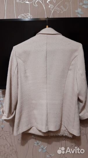 Пиджаки и жакеты женские 46 48