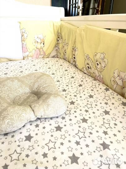 Бортики и подушечка в детскую кроватку бесплатно