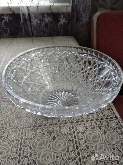 Хрустальная ваза