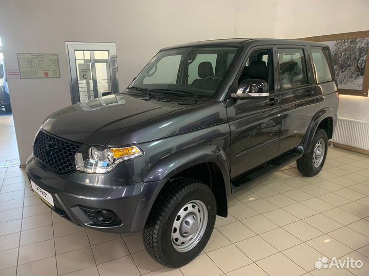 УАЗ Patriot 2.7 МТ, 2024