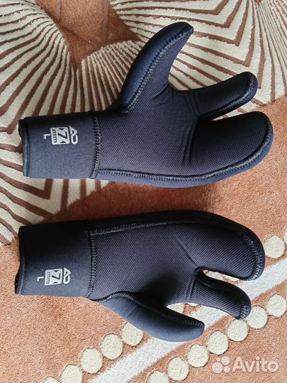 Неопреновые перчатки 7мм