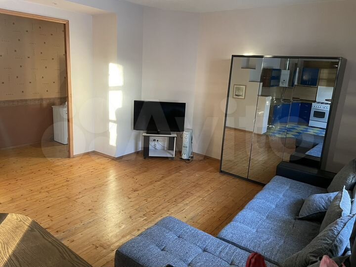 2-к. квартира, 64 м², 2/3 эт.