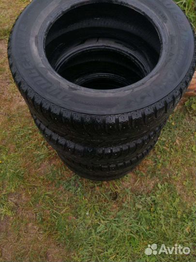 Bridgestone Ice Cruiser 7000 215/60 R16 95