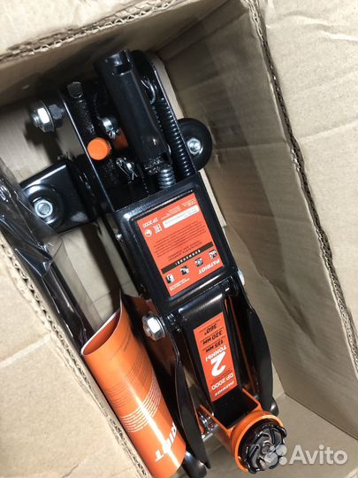 Подкатной домкрат patriot DP2000 2T